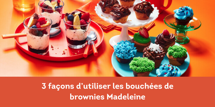 Coupe de bagatelle et de madeleine au brownie, madeleine au brownie et au caramel, et petits gâteaux aux madeleines au brownie sur fond orange